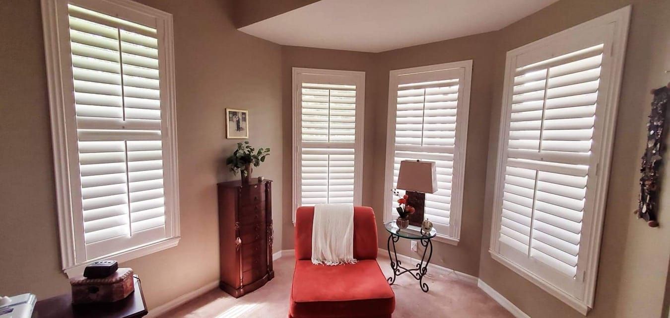 Custom plantation shutters living room - A&Q Custom Shutters Orlando