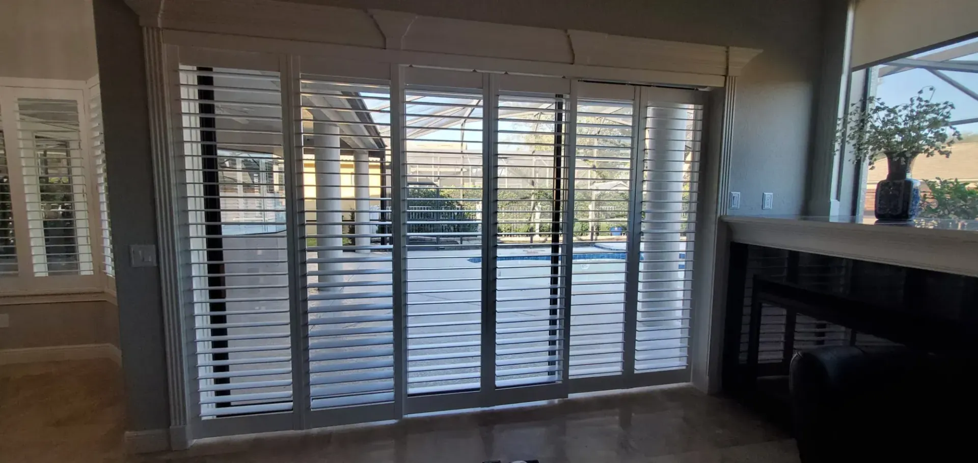 Custom plantation shutters kitchen / dining - A&Q Custom Shutters Orlando