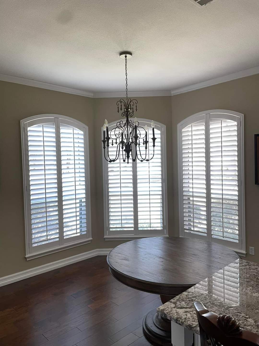 Custom plantation shutters bedroom - A&Q Custom Shutters Orlando